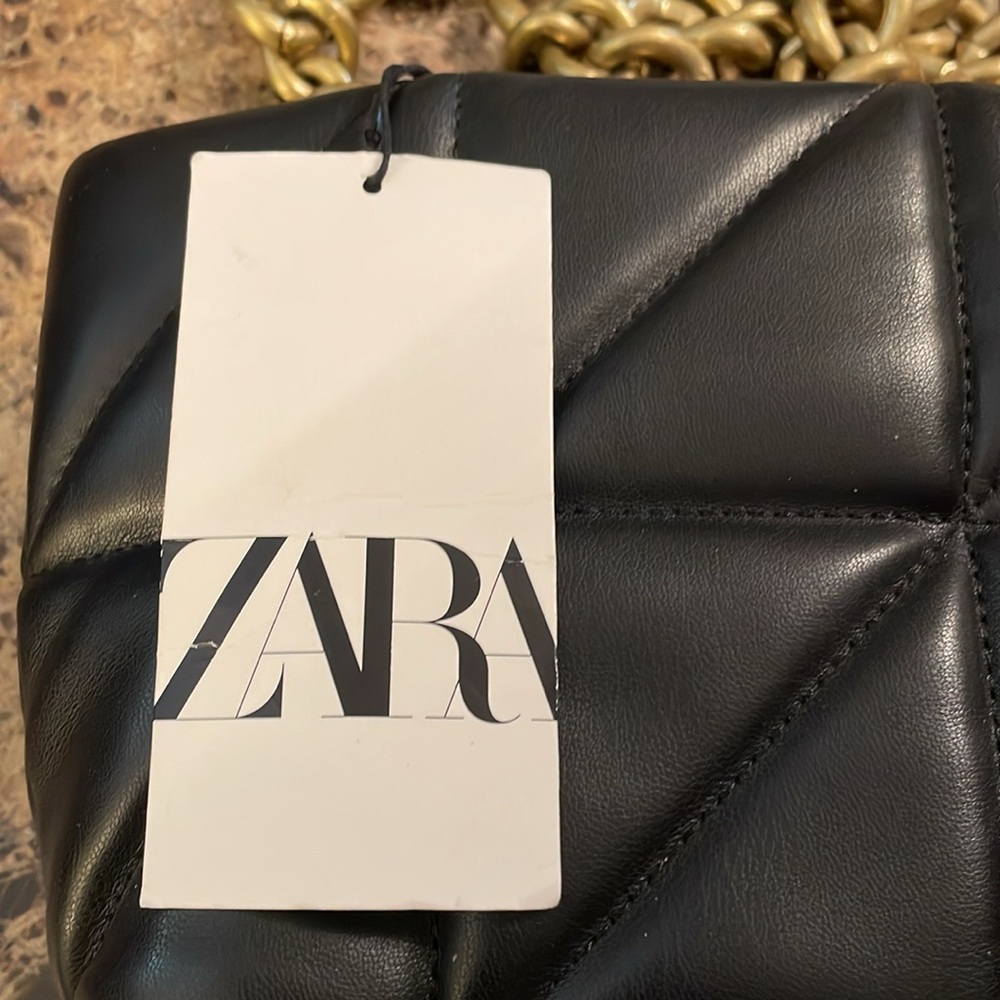 Zara Elegant Gold Chain Strap Black Quilted Bag - Picture 7 of 12